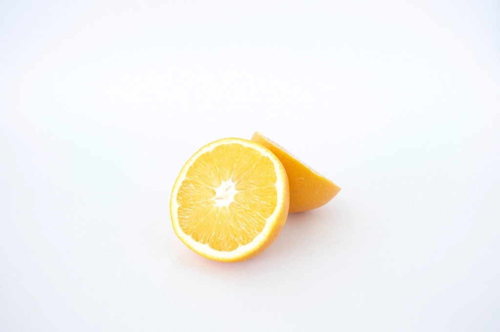 Cold-extracted citrus carrier oil